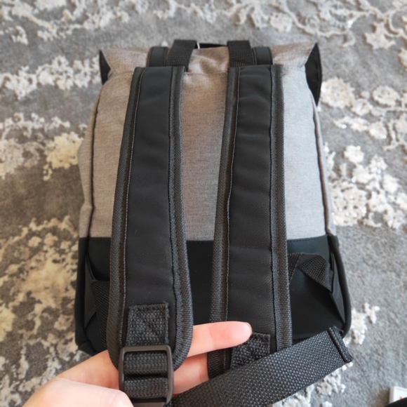 CK Fragrances backpack - Picture 5 of 11